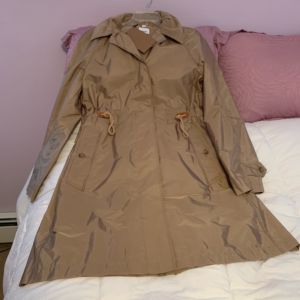 SoLD Burberry Gullane Parka - NEW